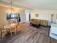 Building Photo - Spacious 3 Bedroom, 2 Bath Home with Large...