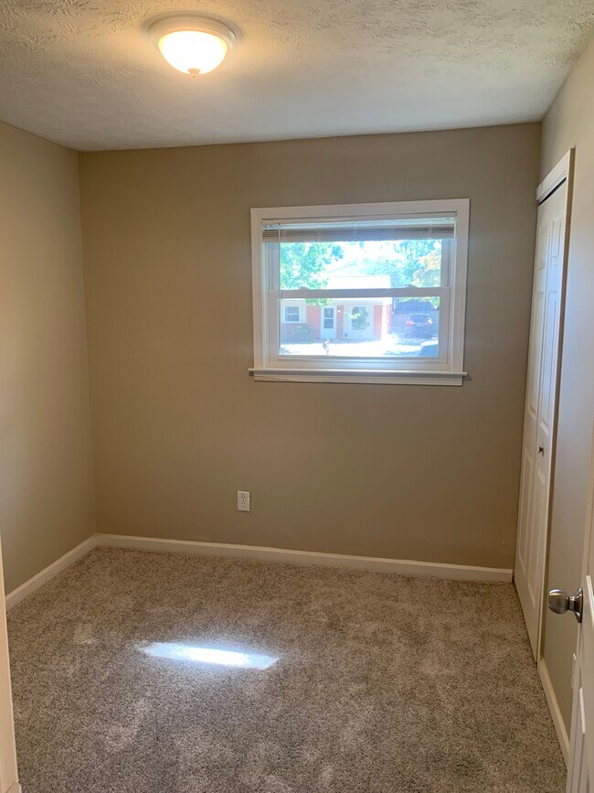 Building Photo - 3849 Wem Dr