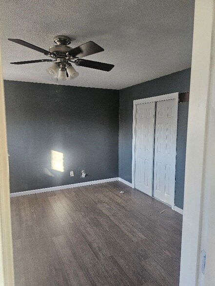 Building Photo - 10310 Nall Ave