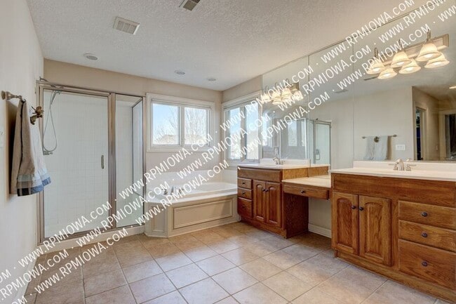 Building Photo - 4631 Timberline Dr