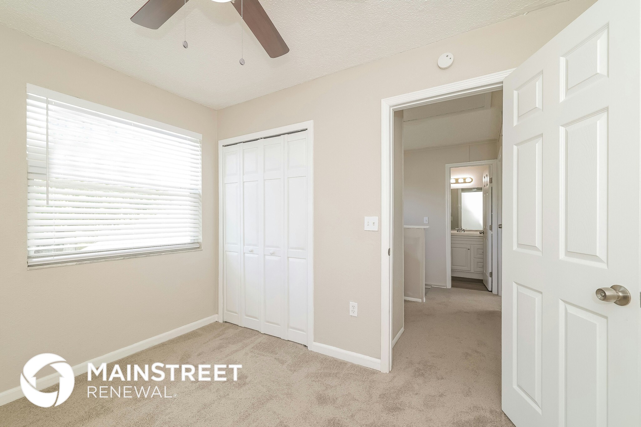 Building Photo - 669 Lake Dexter Cir