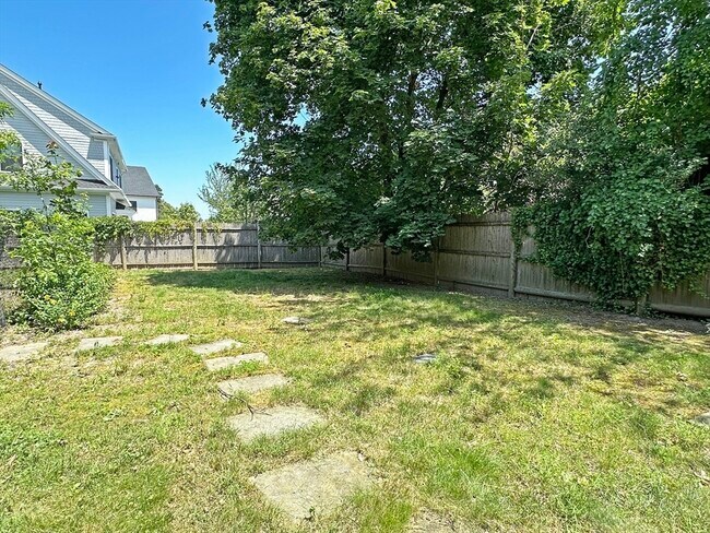 Building Photo - 6 Brownson Terrace