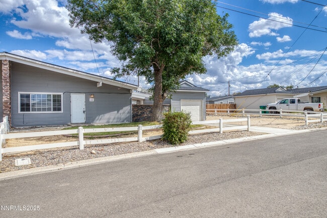 Building Photo - 12100 Himalaya St