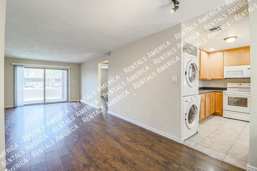 Primary Photo - 4354 N 82nd St