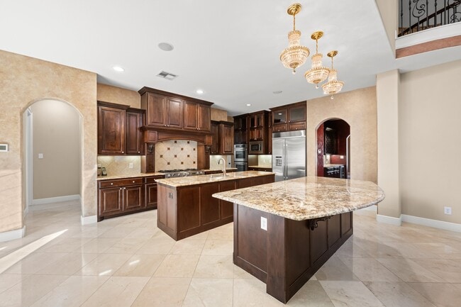 Building Photo - 75 S Fremont Ridge Loop