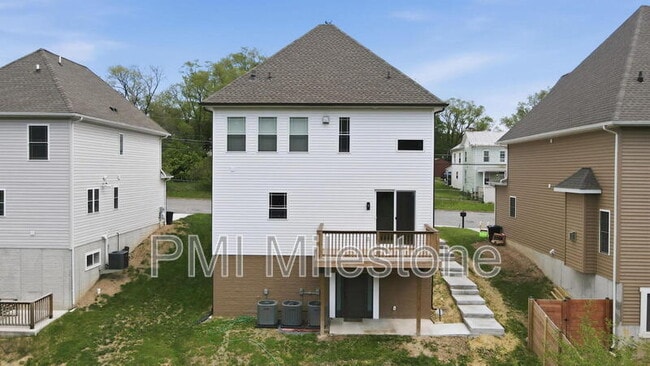 Building Photo - 530 N Third St