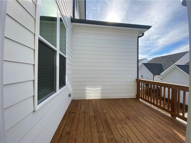 Building Photo - 805 Green Sapling Trl