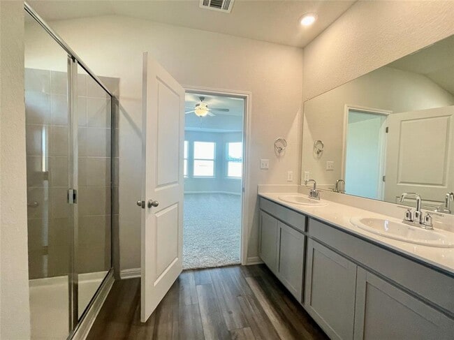 Building Photo - 111 Ostracoda Ln