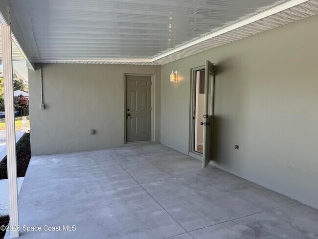 Building Photo - 540 Elliott Dr