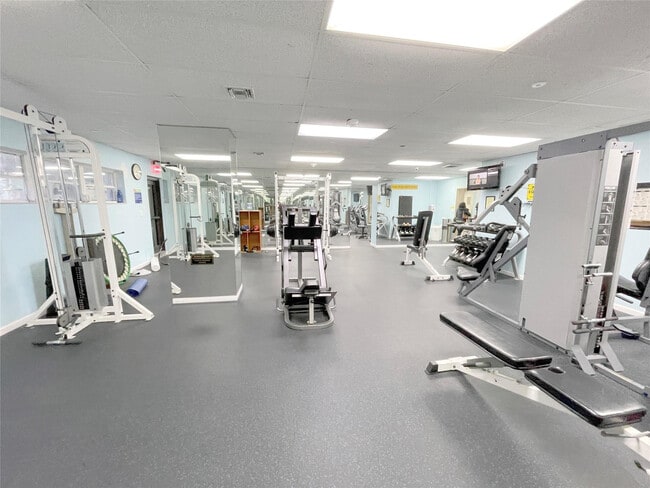 Building Photo - 1800 S Ocean Blvd