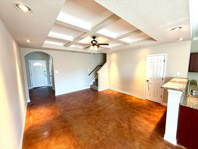 Building Photo - *COMING SOON* 2-Story 3 Bedroom / 2.5 Bath Duplex Near Ingram Park Mall!