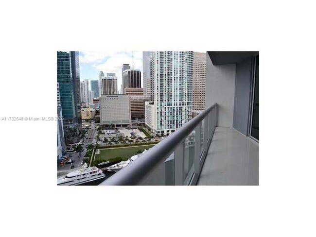 Building Photo - 465 Brickell Ave