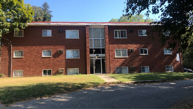 Building Photo - 6360 Revere Ave