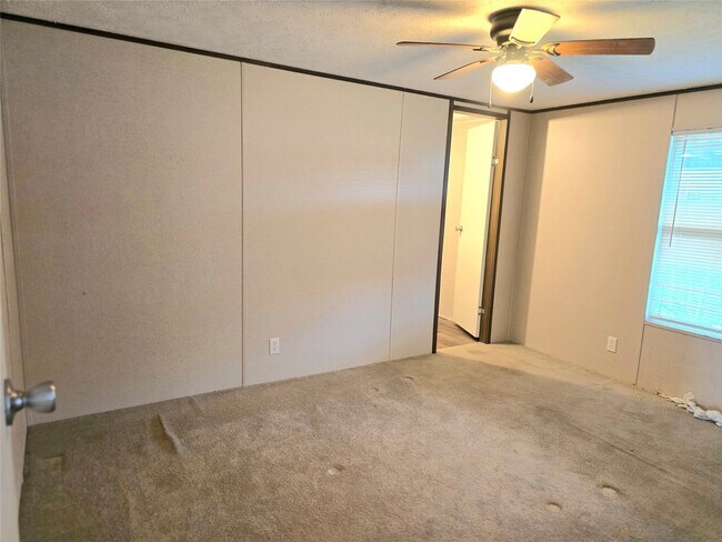 Building Photo - 195 Rd 5255