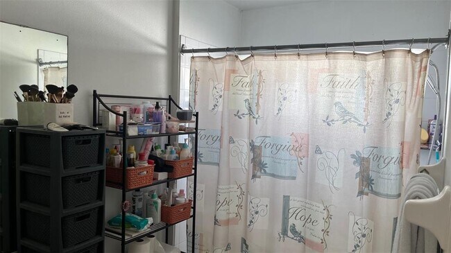 Building Photo - 2423 Ruddenstone Way