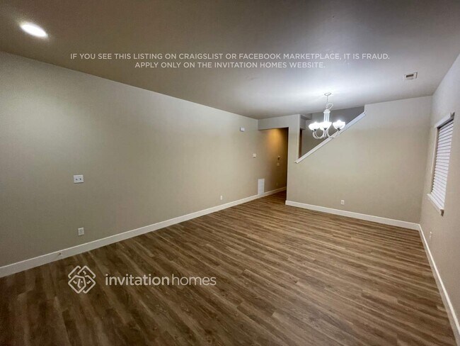 Building Photo - 14102 11th Pl W