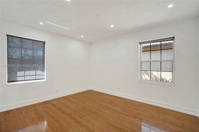 Building Photo - 1251 Hayes St