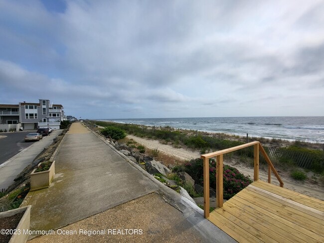 Building Photo - 18 Village Rd