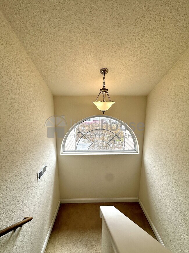 Building Photo - 4452 Leamore Square Rd