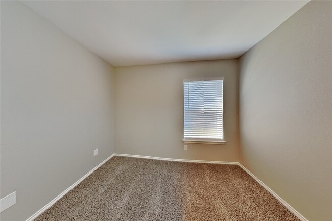 Building Photo - 20610 Tulip Blossom Ct