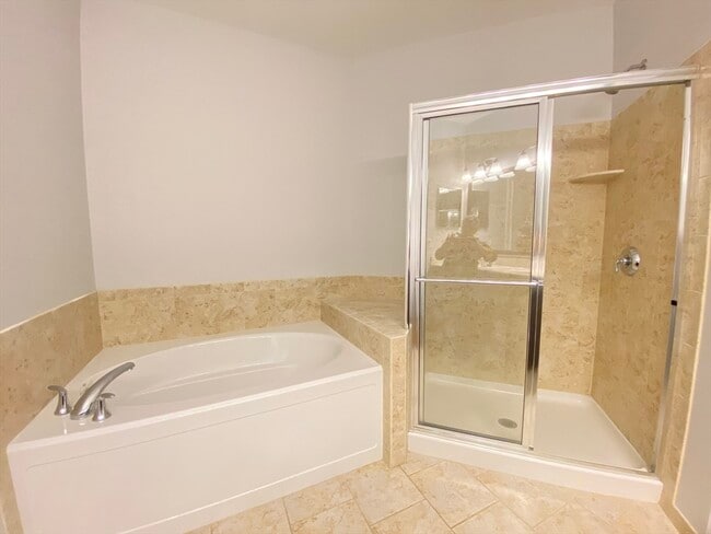 Building Photo - 107 Corning Fairbanks Way