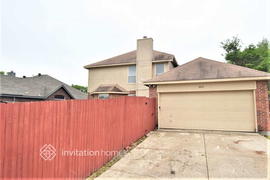 Building Photo - 2610 Briarbrook Ln