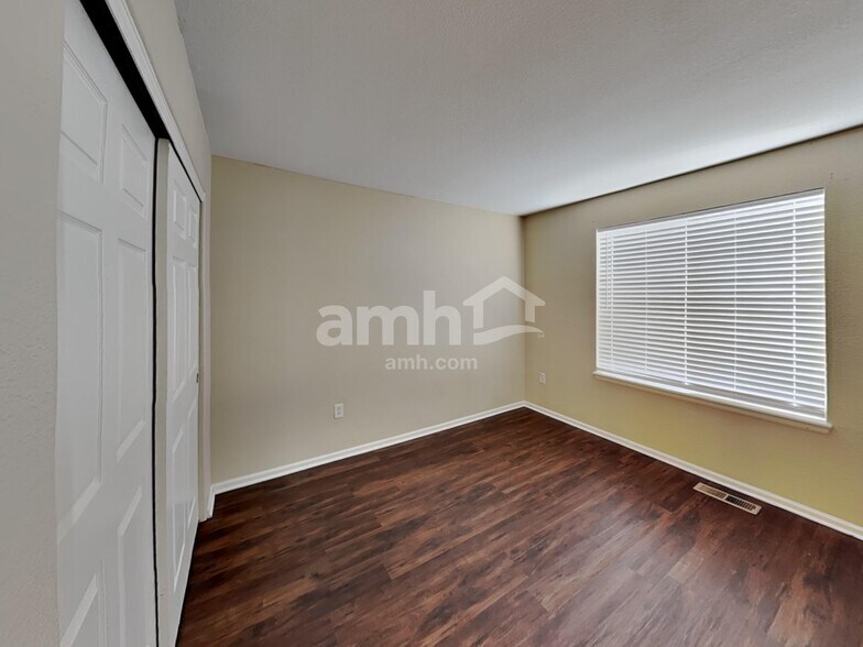 Building Photo - 4960 S Malaya Way