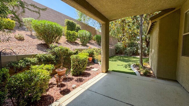 Building Photo - Discover your dream home in the heart of H...