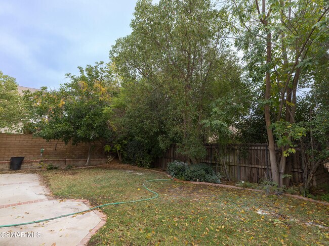 Building Photo - 382 Rockedge Dr