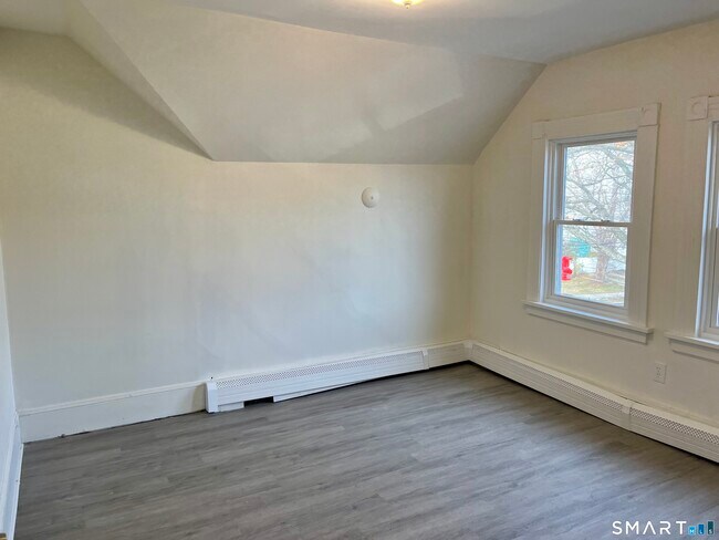 Building Photo - 2449 North Ave