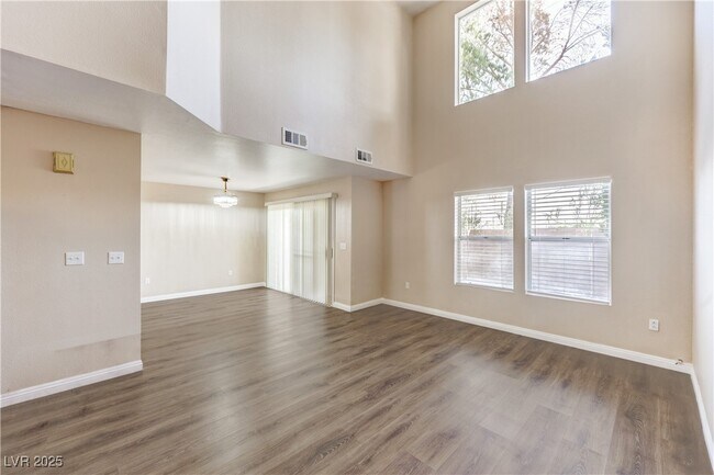 Building Photo - 1452 Rothwell Ct