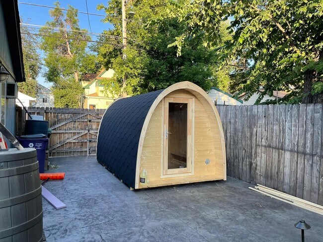 Building Photo - 4188 Winona Ct