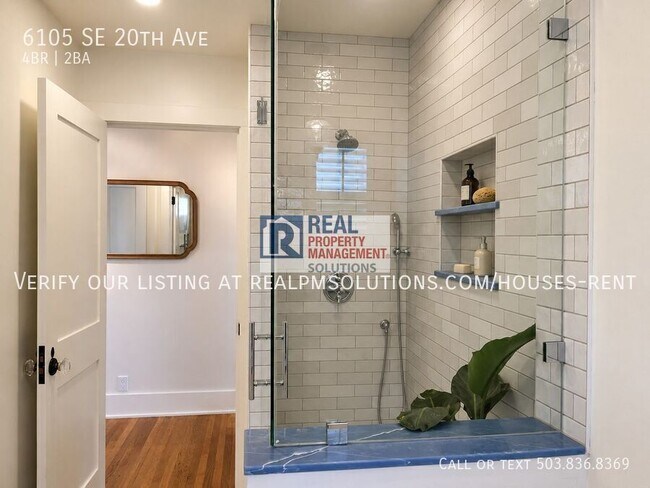 Building Photo - 6105 SE 20th Ave