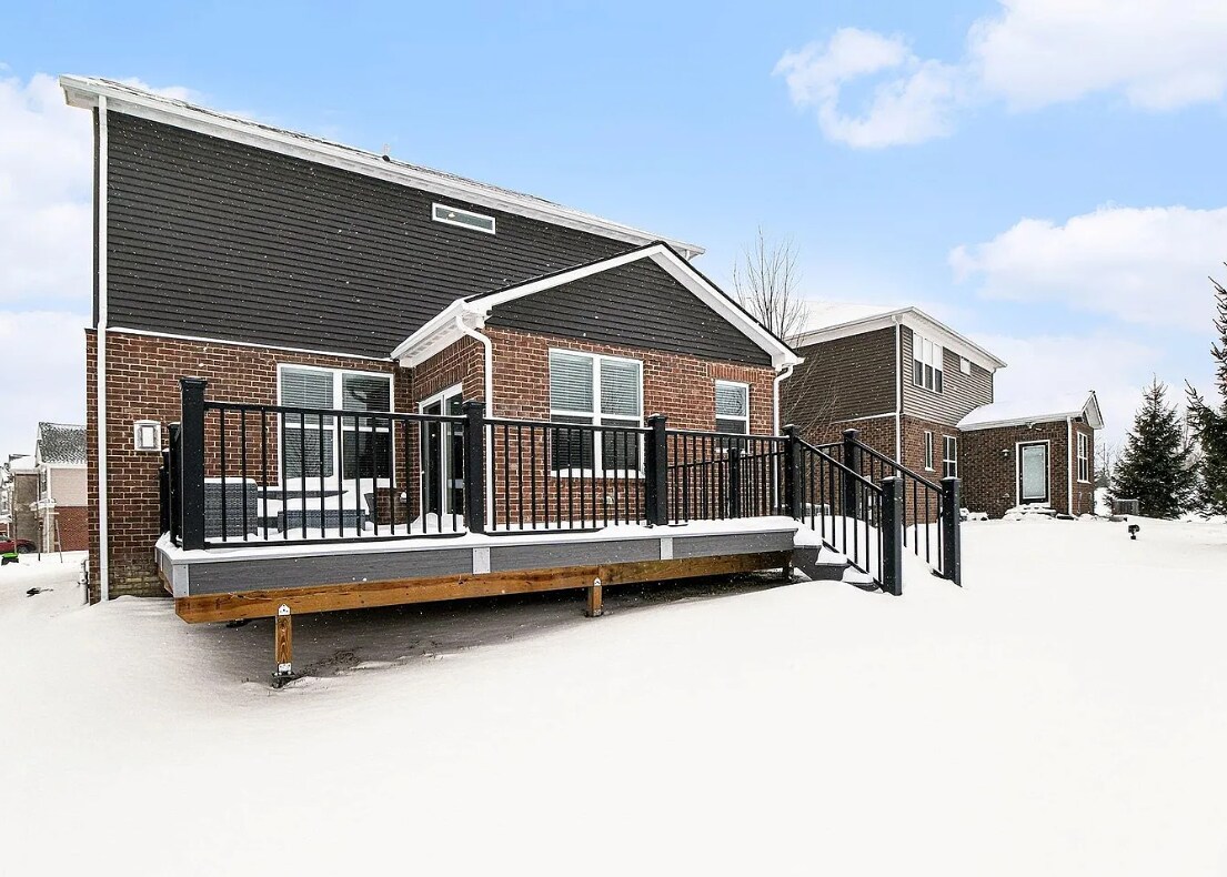 Building Photo - 49772 Shoreline Dr