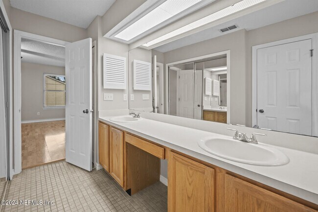 Building Photo - 4736 Kernan Mill Ln E