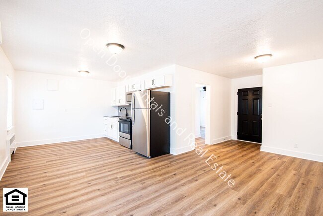 Building Photo - 1823 Griswold Dr