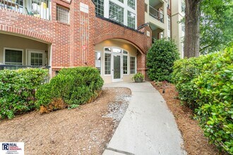Building Photo - Gated Community In The Heart of Buckhead.