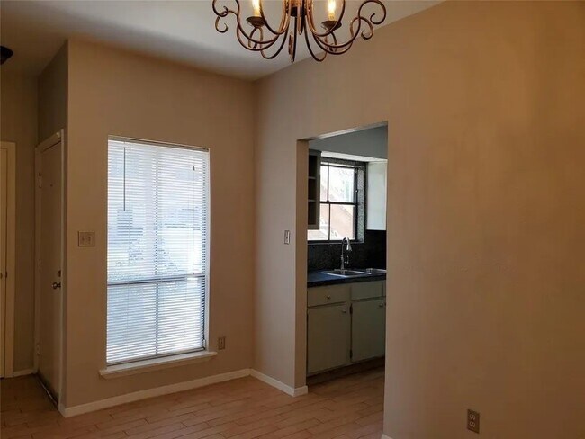 Building Photo - 5000 Milwee St