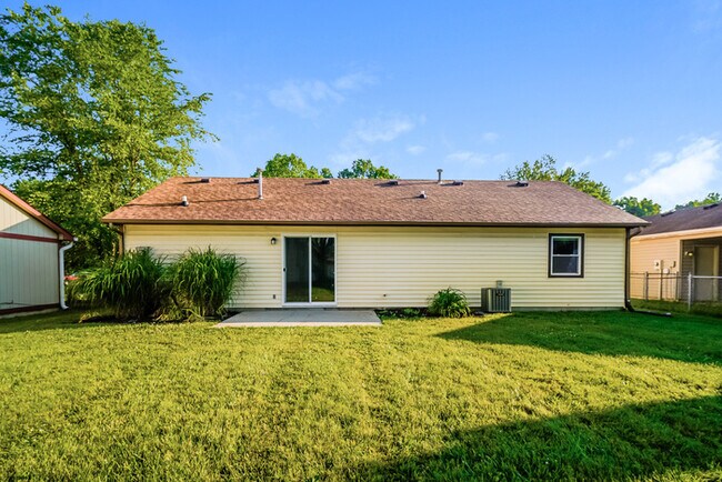 Building Photo - Inviting 4-Bedroom Home in Indianapolis