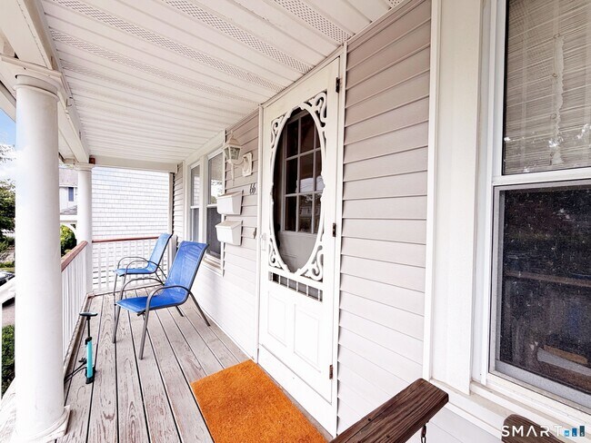 Building Photo - 66 Veres St