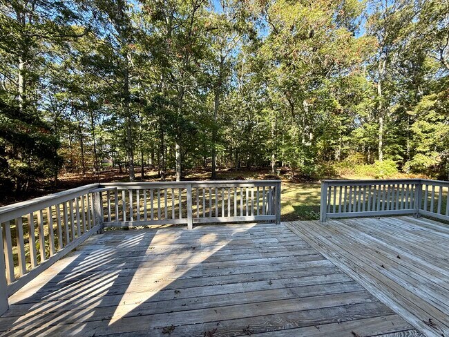 Building Photo - 19 Westerly Dr