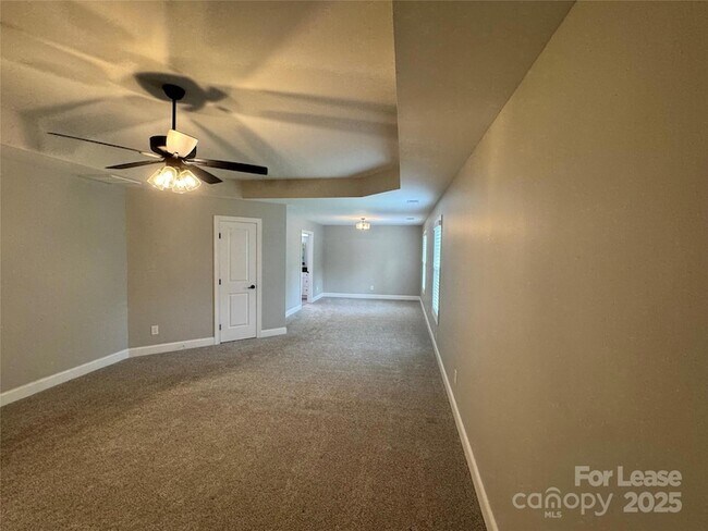 Building Photo - 3011 Waxhaw Crossing Dr