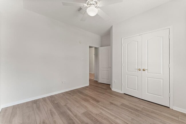 Building Photo - 23214 Goldensong Ct