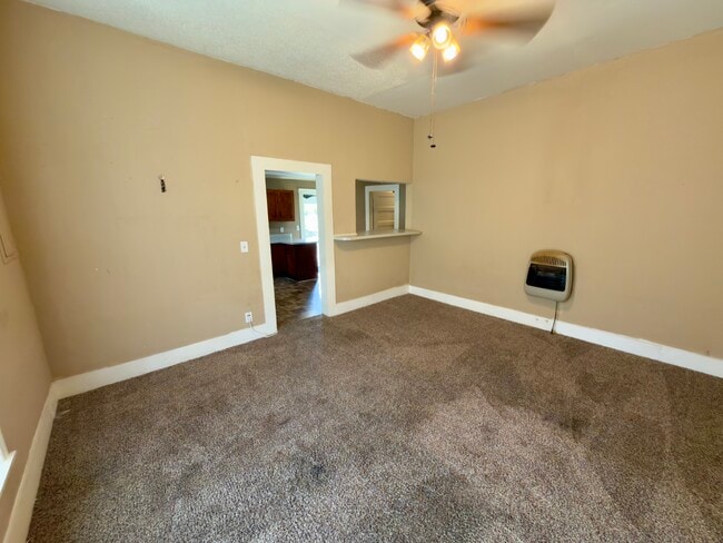 Building Photo - Marshall Street