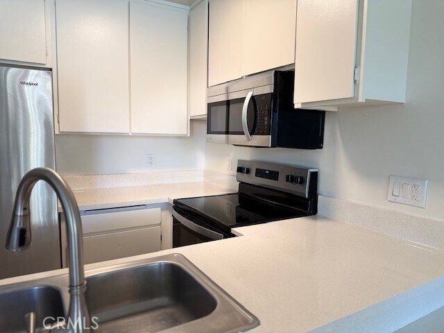Building Photo - 74402 Abronia Trail