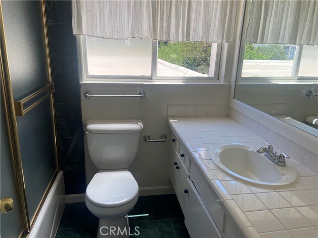 Building Photo - 17041 Escalon Dr