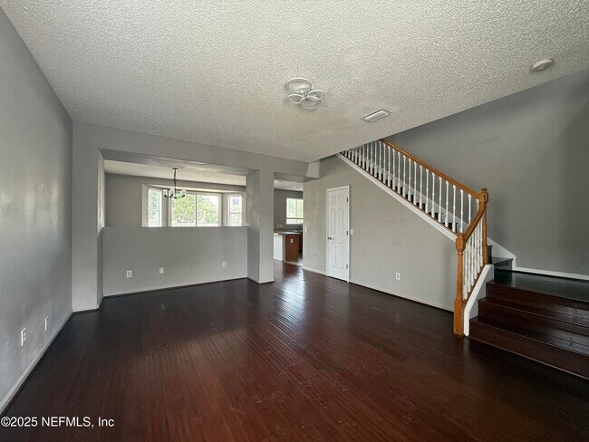 Building Photo - 404 Monet Ave