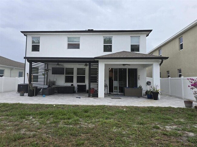 Building Photo - 8030 Praise Dr