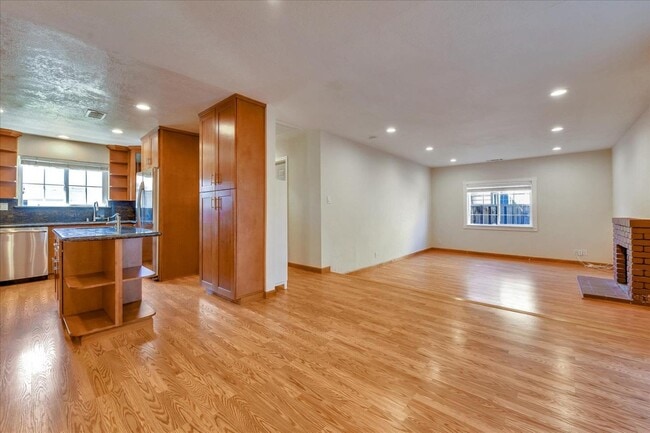 Building Photo - 2651 Poplarwood Way