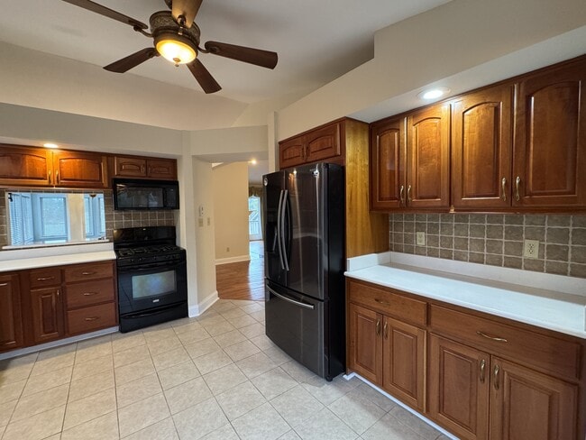 Building Photo - 128 Bokoshe Cir